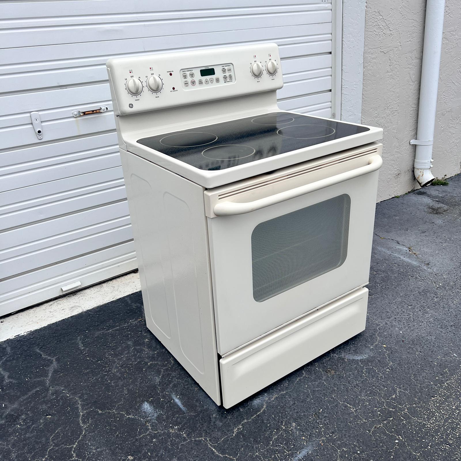 GE Electric Stove GE Electric Stove